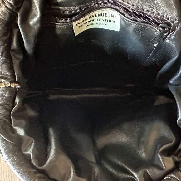 Park Ave Int Vintage genuine leather alligator brocade and metal detailing purse - Picture 6 of 10